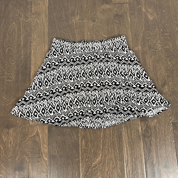 mine Dresses & Skirts - Women’s Small cotton skater skirt